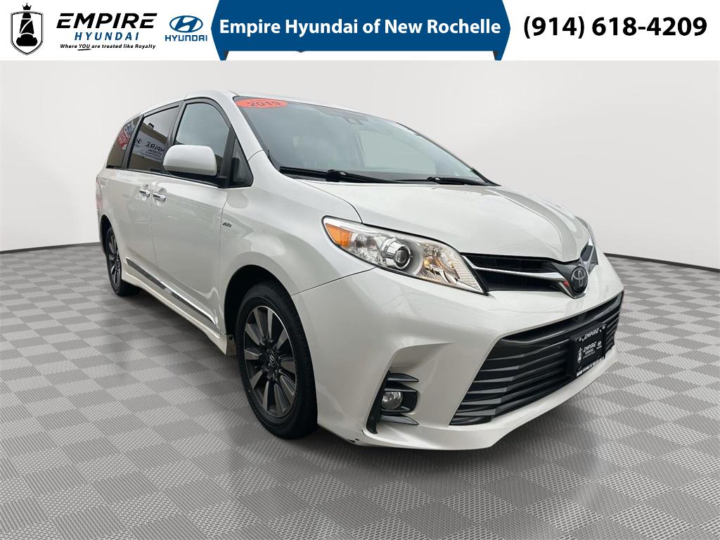 2019 Toyota Sienna XLE 7-Passenger AWD