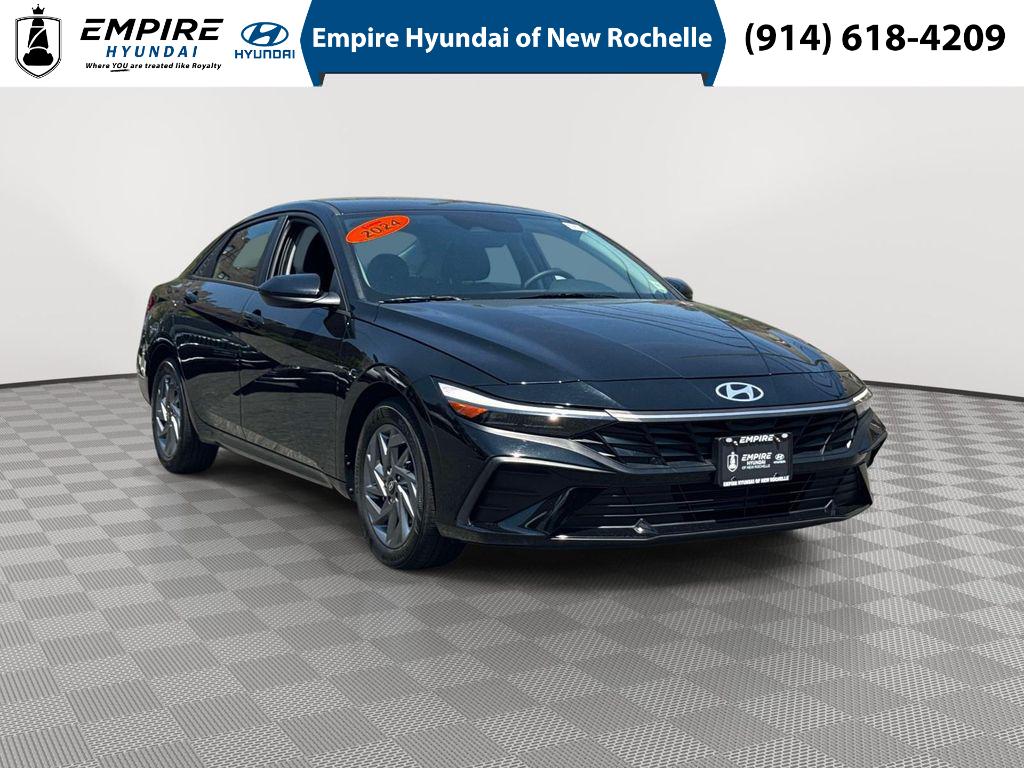 Abyss Black 2024 Hyundai Elantra SEL FWD Sedan Front-Wheel Drive Automatic