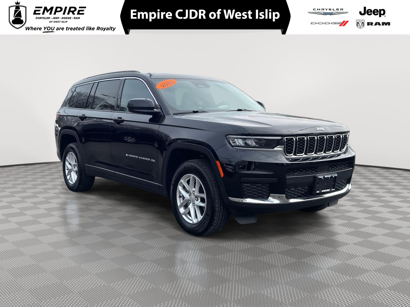 2025 Jeep Grand Cherokee L Laredo X 4x4 for sale in West Islip, NY