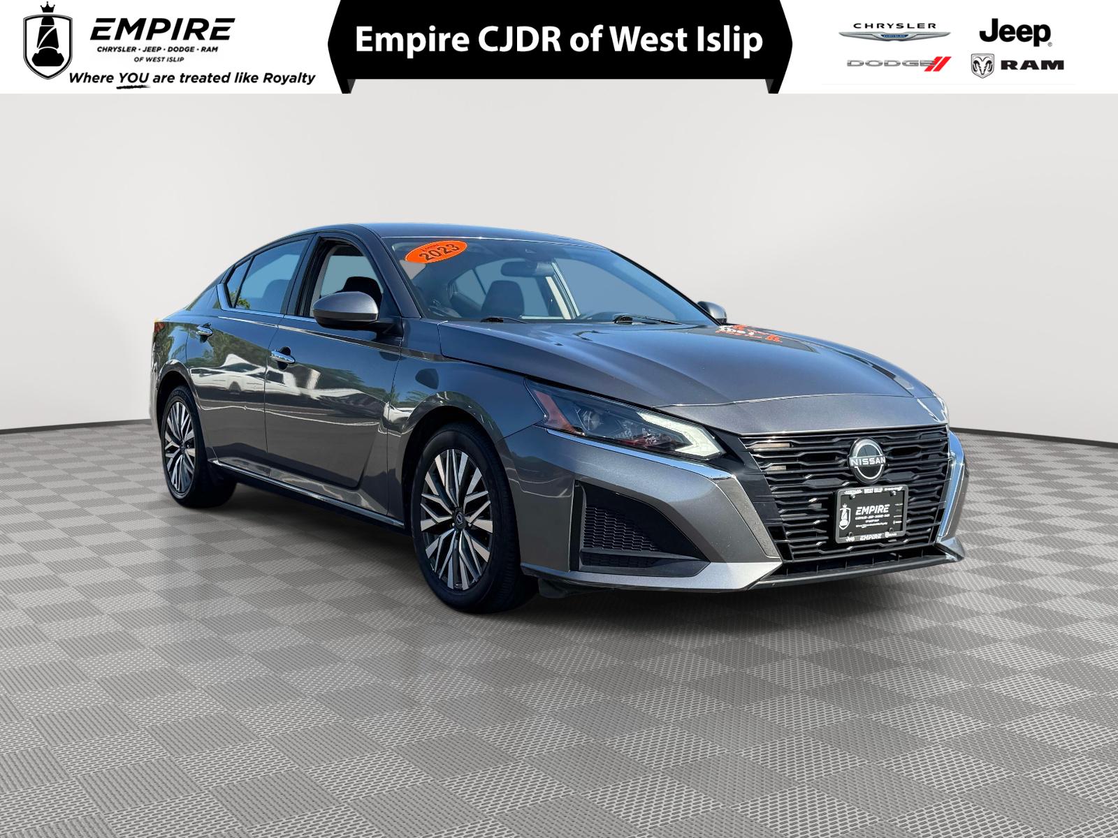 2023 Nissan Altima SV FWD for sale in West Islip, NY
