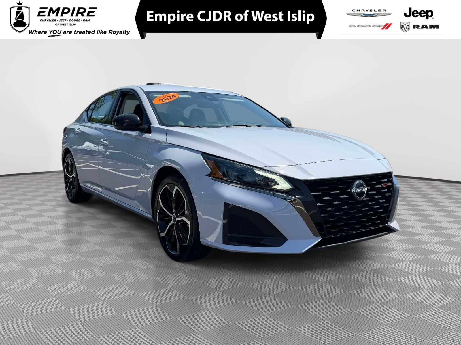 2024 Nissan Altima SR FWD for sale in West Islip, NY