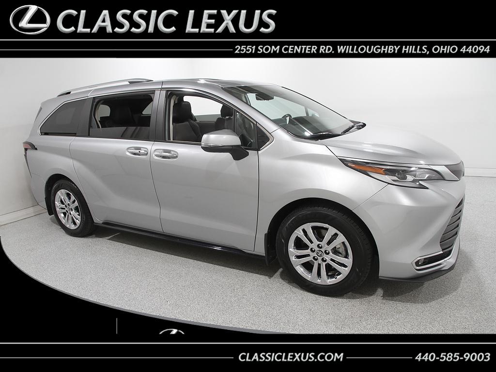 2023 Toyota Sienna Platinum for sale in Willoughby Hills, OH