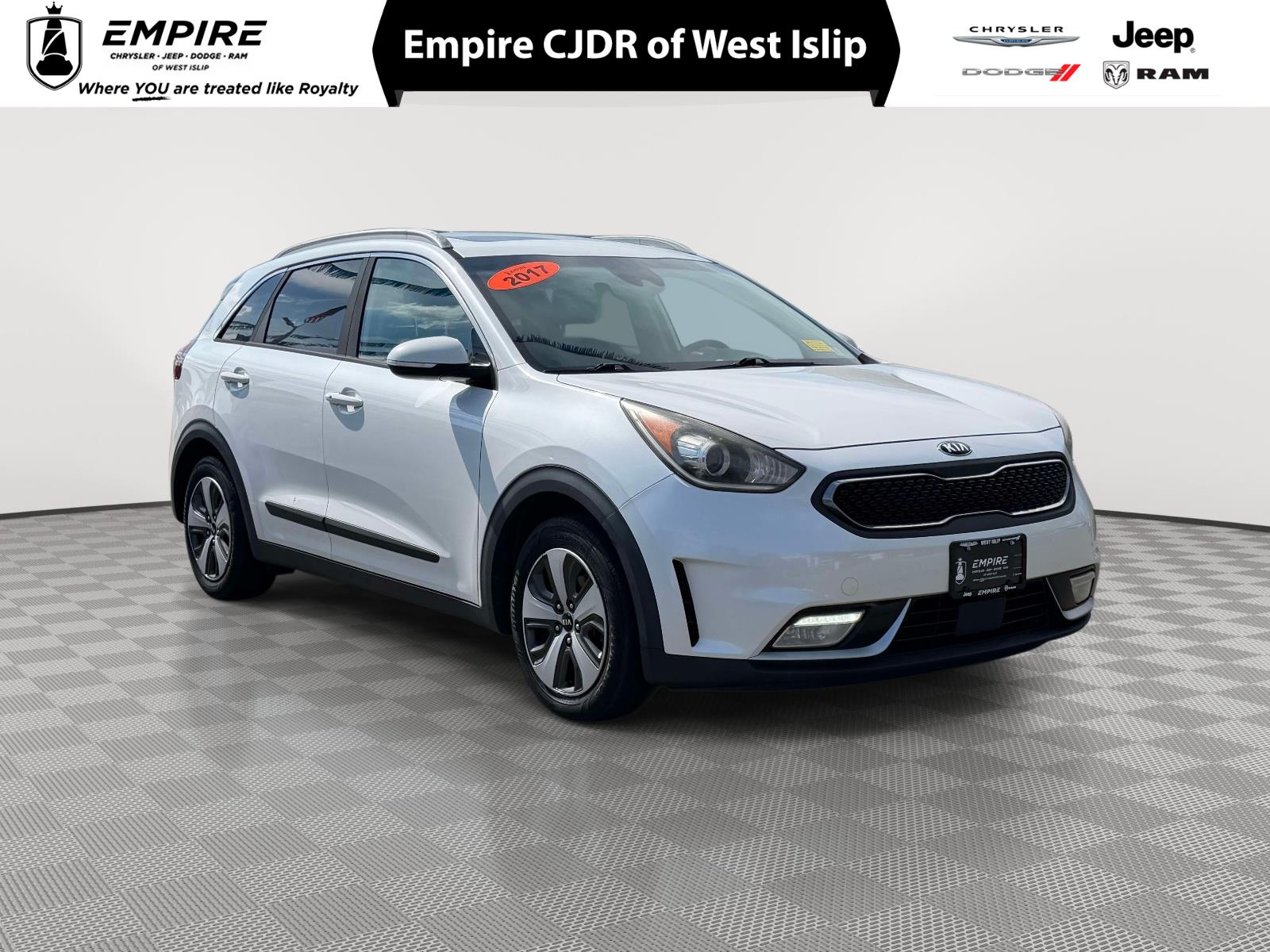 2017 Kia Niro EX for sale in West Islip, NY