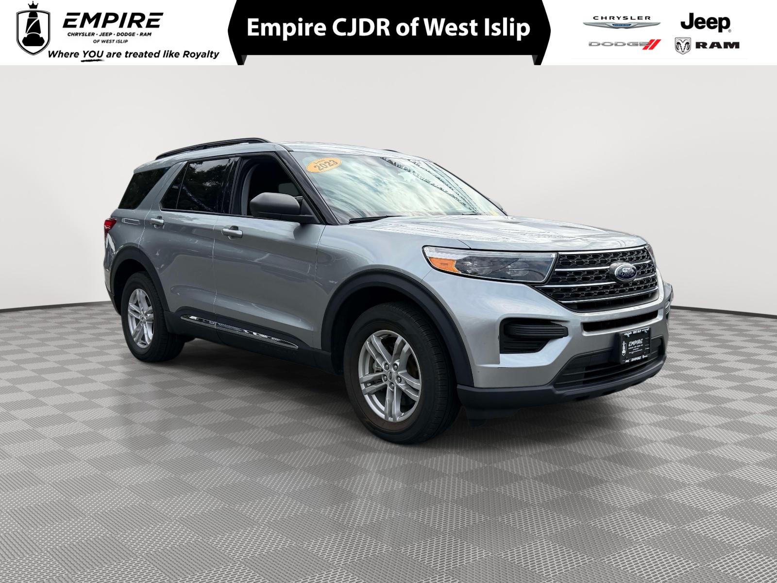 2023 Ford Explorer XLT for sale in West Islip, NY
